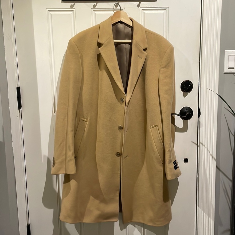 Selling a never worn Tommy Hilfiger cashmere blend long coat